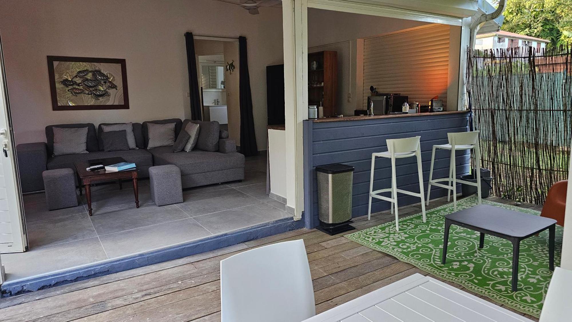 Habitation Villa Les Cassias 프티-부르 외부 사진